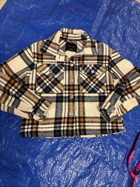 New Look Women’s Cream & Blue Plaid Shacket Jacket